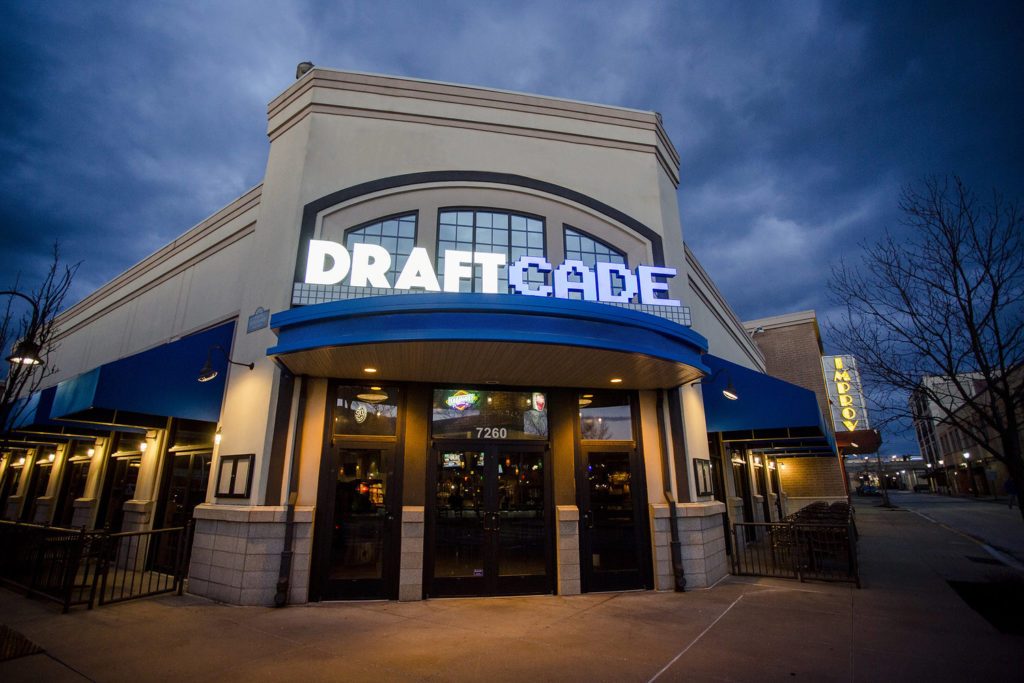 Draftcade | Classic Arcade Bar & Restaurant | Kansas City, Missouri